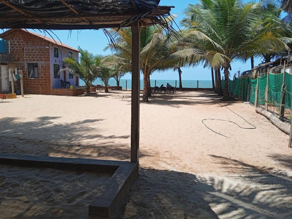Nisarga Homestay And Beach Resort Gokarna โกการ์นา ภายนอก รูปภาพ